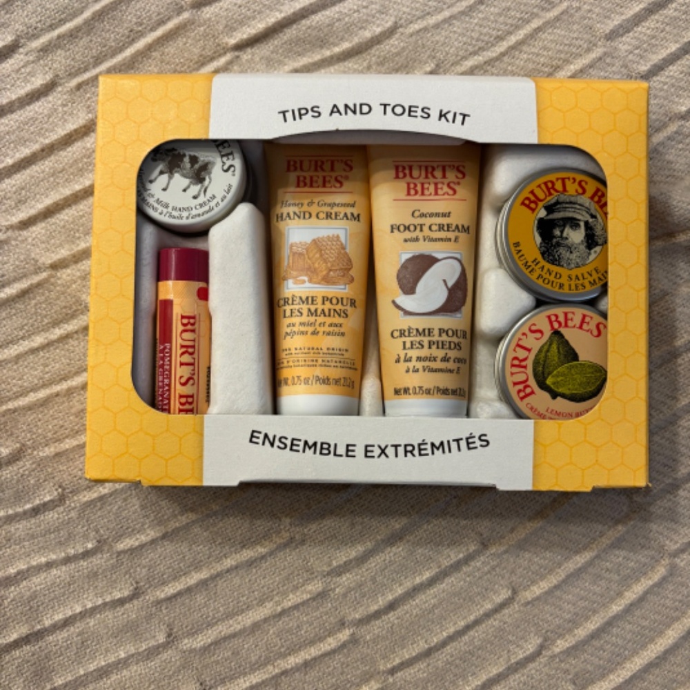 Burts's Bees Tips and Toes Kit